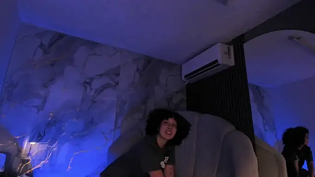 Katemoss70 online show from April 18, 12:20 pm