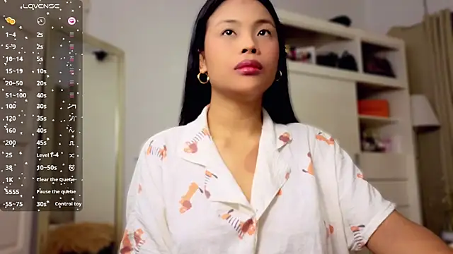 venusangelicxx online show from February 22, 5:00 pm