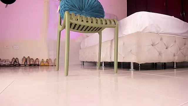 ArchieCollins online show from April 11, 11:03 am