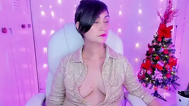 Snapshot of danielahot66 chatting on December 25, 8:29 am danielahot66 online show from December 25, 8:29 am