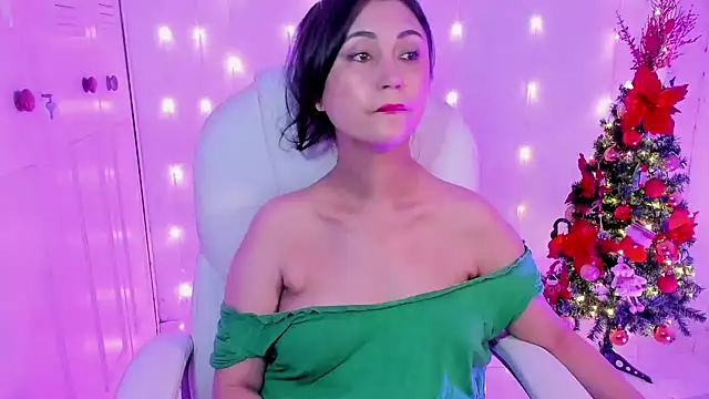 Snapshot of danielahot66 chatting on December 26, 10:16 am danielahot66 online show from December 26, 10:16 am