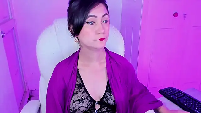 Snapshot of danielahot66 chatting on March 19, 6:14 am danielahot66 online show from March 19, 6:14 am