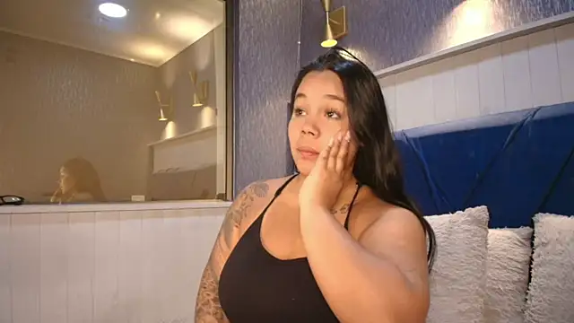 EmilyQueen3x online show from February 26, 2:05 pm