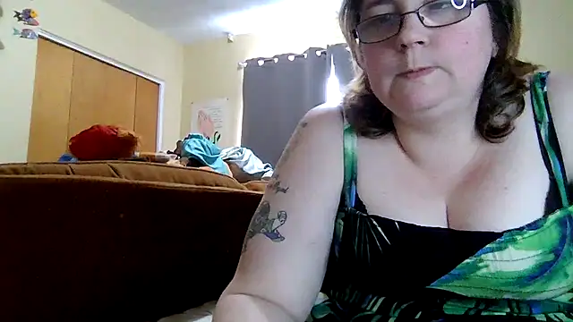 newfieocean online show from March 10, 6:45 pm