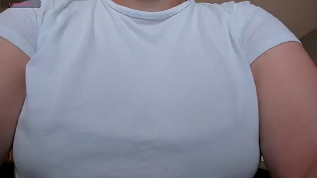 Snapshot of MartinnaBonnet chatting on February 26, 10:47 am MartinnaBonnet online show from February 26, 10:47 am