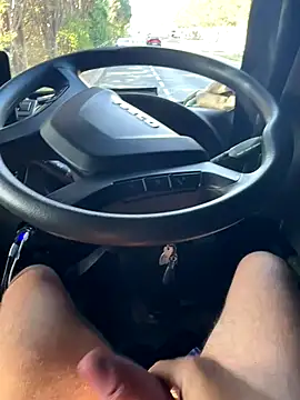 OhMyRichard online show from September 25, 8:40 am