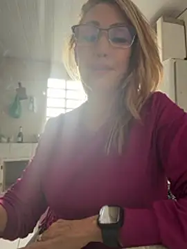 Snapshot of RAIRAsexy chatting on June 7, 6:22 pm RAIRAsexy online show from June 7, 6:22 pm