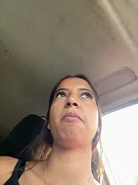 belaa 1 online show from December 3, 7:45 pm