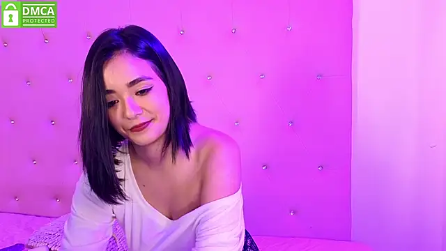 Snapshot of Ivy_Gail chatting on April 24, 4:37 am Ivy Gail online show from April 24, 4:37 am