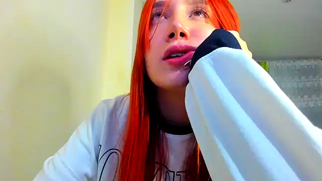 Snapshot of horny__molly_ chatting on January 16, 12:23 am horny molly online show from January 16, 12:23 am