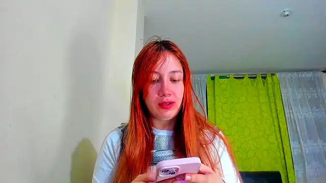 Snapshot of horny__molly_ chatting on February 7, 3:45 am horny molly online show from February 7, 3:45 am