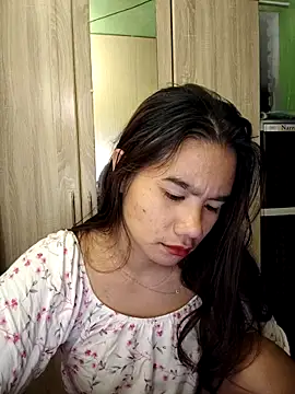 Snapshot of Kissy07 chatting on February 7, 8:31 pm Kissy07 online show from February 7, 8:31 pm