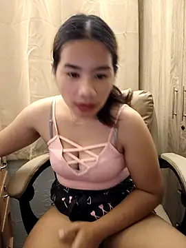 Snapshot of Kissy07 chatting on February 26, 12:27 am Kissy07 online show from February 26, 12:27 am