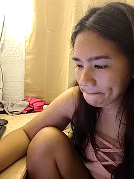 Snapshot of Kissy07 chatting on February 26, 11:37 pm Kissy07 online show from February 26, 11:37 pm