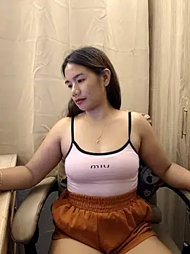 Snapshot of Kissy07 chatting on February 28, 7:26 am Kissy07 online show from February 28, 7:26 am