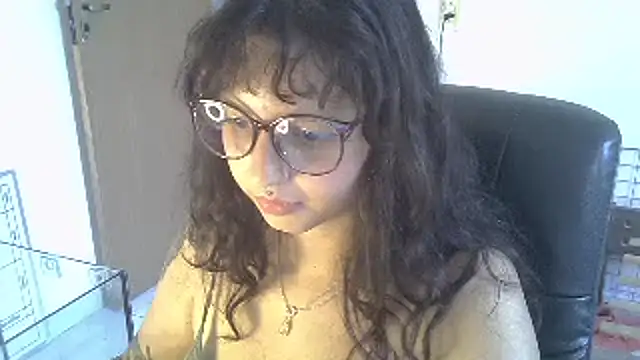myamillor online show from December 7, 2:46 pm