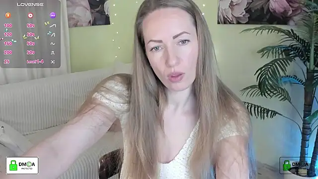 Snapshot of Queenymel chatting on February 28, 5:14 pm Queenymel online show from February 28, 5:14 pm