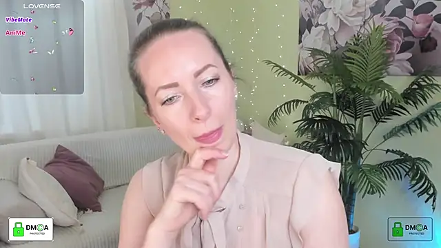 Queenymel online show from April 14, 1:17 pm