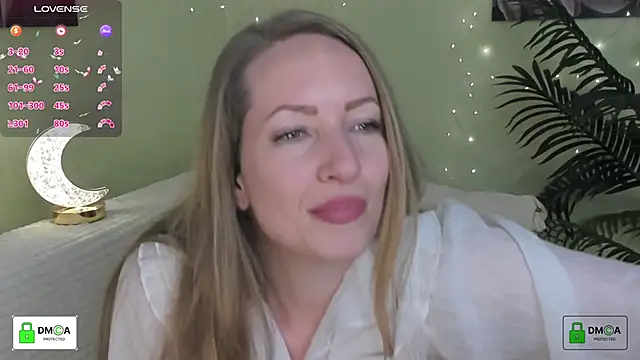 Queenymel online show from June 17, 1:12 pm