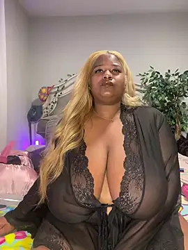 BigFineSelena online show from January 7, 12:20 pm