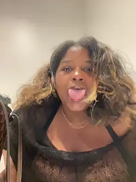 BigFineSelena online show from April 14, 2:56 pm