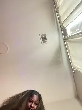 BigFineSelena online show from June 10, 6:18 pm