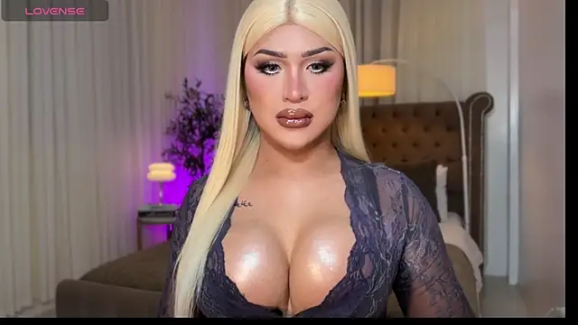 Your Majesty Tyra online show from November 2, 4:26 am