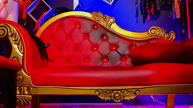 PerlaDivaio online show from December 3, 1:21 pm