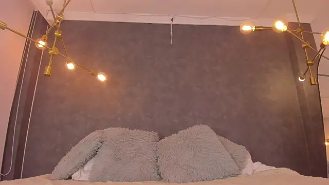 dayra angels online show from December 16, 6:13 pm