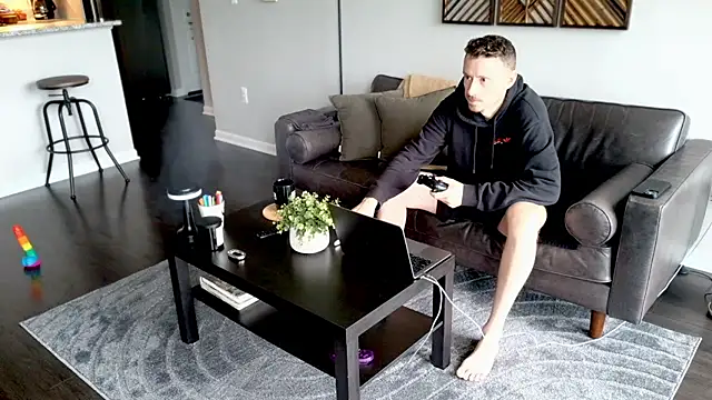 Snapshot of seb_tv chatting on June 26, 1:48 pm seb tv online show from June 26, 1:48 pm