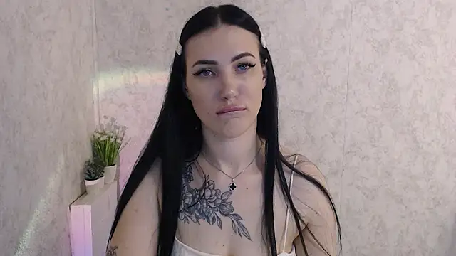 MisssShy  online show from March 3, 9:10 pm