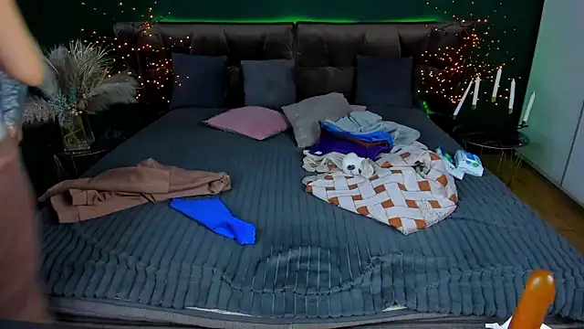 Kamilla Hot online show from March 13, 6:31 am