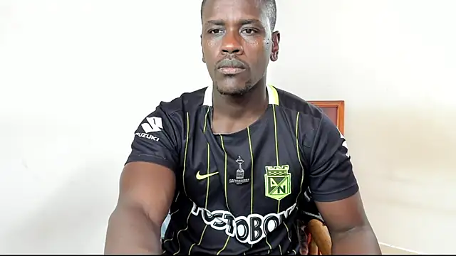 Snapshot of Black_Master19cm chatting on October 12, 5:34 pm Black Master19cm online show from October 12, 5:34 pm