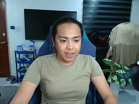 Snapshot of Your_PrettyGirlxxx chatting on July 18, 4:22 pm Your PrettyGirlxxx online show from July 18, 4:22 pm