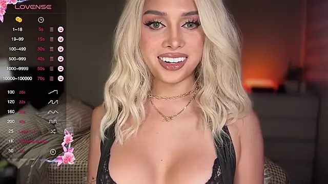 Snapshot of Judi_Abas chatting on October 28, 12:47 am Judi Abas online show from October 28, 12:47 am