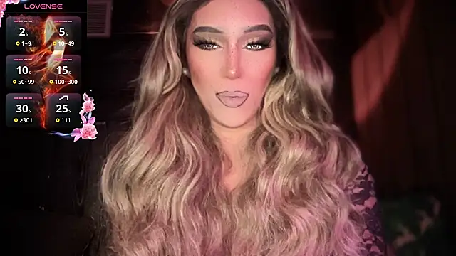 Snapshot of Lo_la_69 chatting on February 20, 7:43 am Lo la 69 online show from February 20, 7:43 am