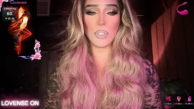 Snapshot of Lo_la_69 chatting on February 26, 4:33 am Lo la 69 online show from February 26, 4:33 am