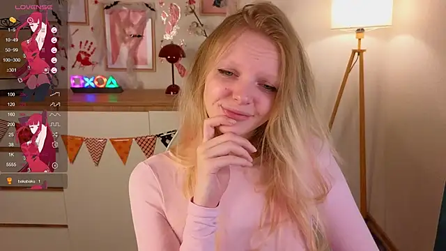 Snapshot of evangel1ne chatting on October 24, 10:39 pm evangel1ne online show from October 24, 10:39 pm