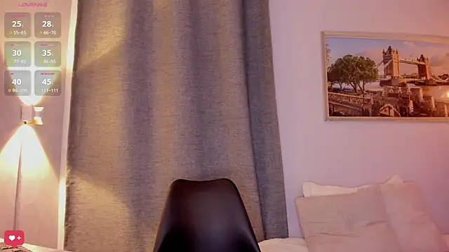 Assh lee  online show from October 25, 12:34 pm