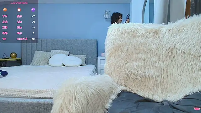 Anna Lewis online show from October 23, 7:12 pm