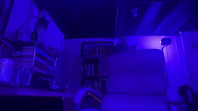 cumhungrybottom4u online show from February 8, 6:54 am