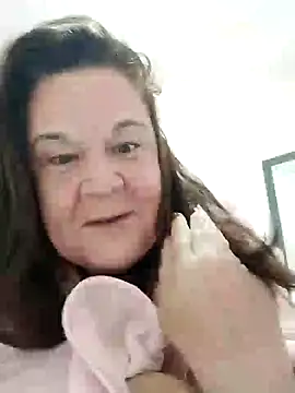 Yaya Mineira online show from January 15, 6:40 pm