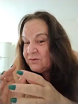 Yaya Mineira online show from November 15, 10:45 am