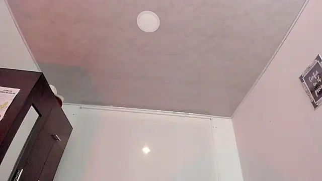 alicia rouusel online show from March 19, 3:52 am