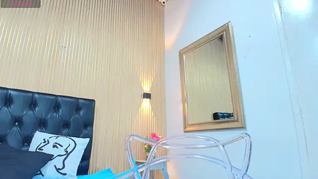 Snapshot of _Valeria_Brown chatting on November 21, 8:51 pm Valeria Brown online show from November 21, 8:51 pm