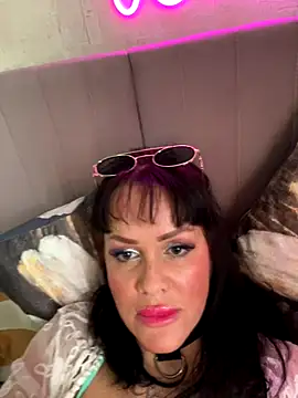 Lolaley2 online show from October 27, 7:45 am