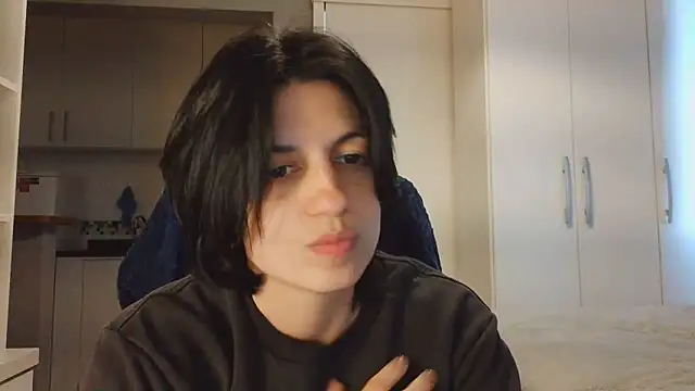 Snapshot of kyslrana chatting on June 17, 7:04 pm kyslrana online show from June 17, 7:04 pm