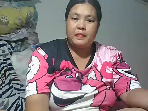 kisseshotlips online show from November 20, 12:49 pm