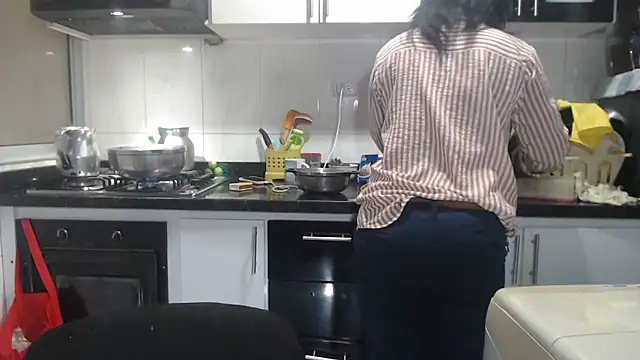 kateleyagrey online show from September 13, 6:29 pm