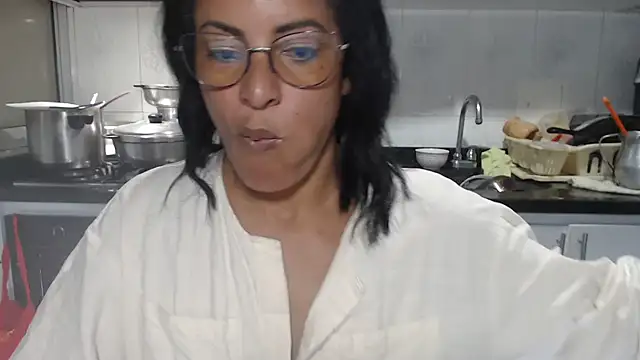 kateleyagrey online show from November 20, 8:41 pm